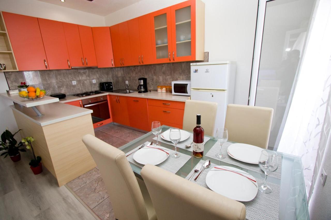 Apartment Toni Makarska Esterno foto
